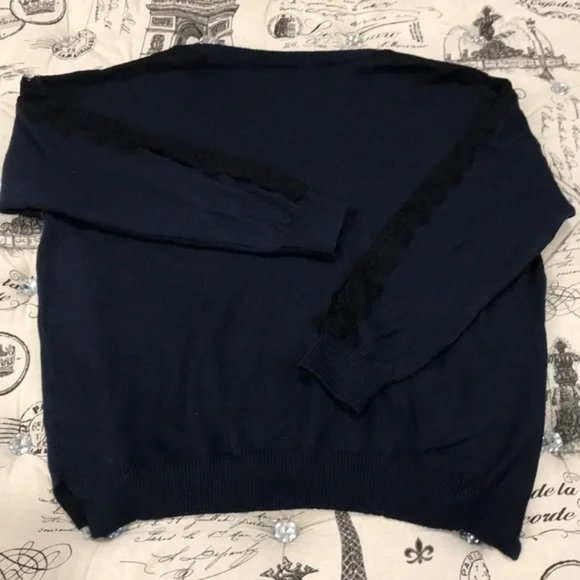 14th & Union Lace Trim V-Neck Sweater - Picture 4 of 8